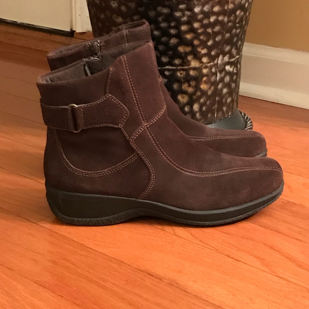 Clarks Women Leather Ankle Boot Brown Size 8 M